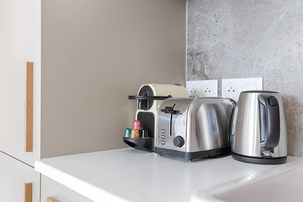 Mykeypers - Chic & Elegant Flat 2br/6p- Republique Parijs